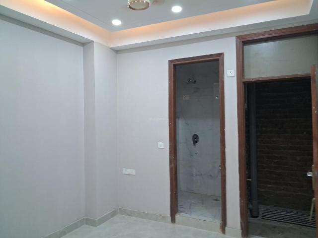 3 BHK Apartment in Sector 73 for resale Noida. The reference number is 19865581