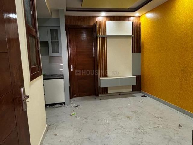 3 BHK Apartment in Sector 73 for resale Noida. The reference number is 19953569