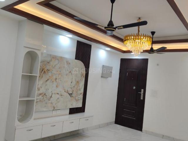 3 BHK Apartment in Sector 73 for resale Noida. The reference number is 19959750