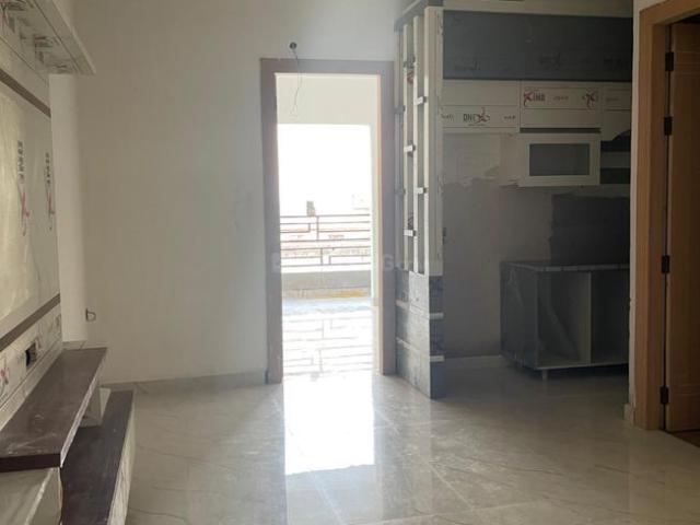 3 BHK Apartment in Sector 73 for resale Noida. The reference number is 19961559