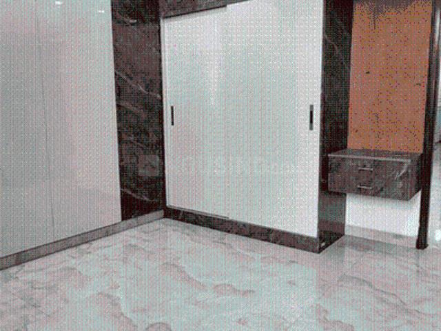 3 BHK Apartment in Sector 73 for resale Noida. The reference number is 19961903