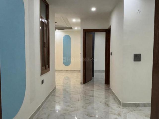 3 BHK Apartment in Sector 73 for resale Noida. The reference number is 19968421