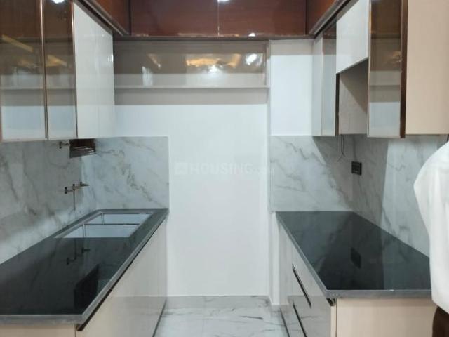 3 BHK Apartment in Sector 73 for resale Noida. The reference number is 19992629