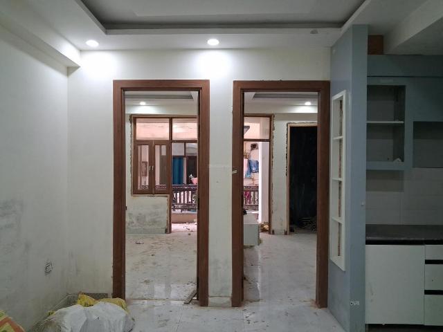 3 BHK Apartment in Sector 73 for resale Noida. The reference number is 20400712