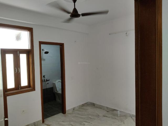 3 BHK Apartment in Sector 73 for resale Noida. The reference number is 20413291