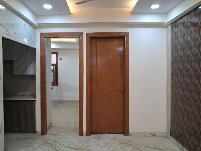 3 BHK Apartment in Sector 73 for resale Noida. The reference number is 20455967