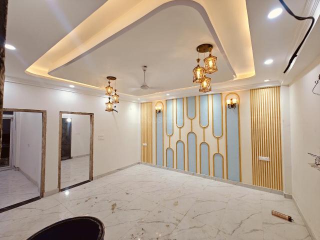 3 BHK Apartment in Sector 73 for resale Noida. The reference number is 20503709
