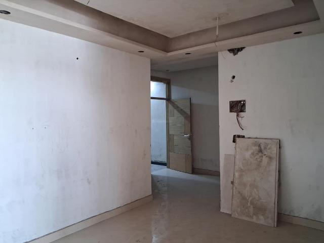 3 BHK Apartment in Sector 73 for resale Noida. The reference number is 20515541