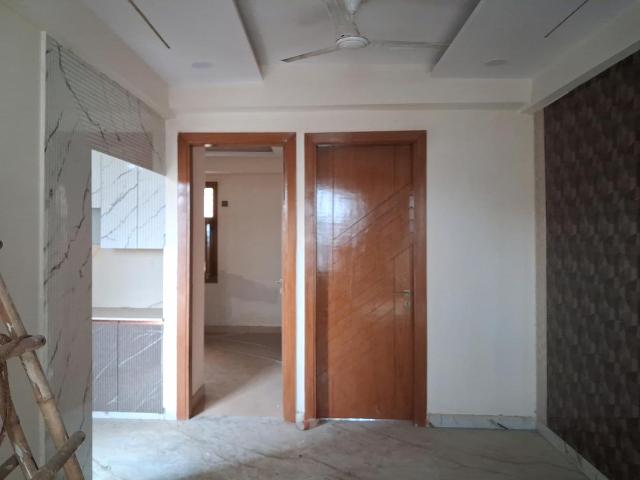 3 BHK Apartment in Sector 73 for resale Noida. The reference number is 20515605