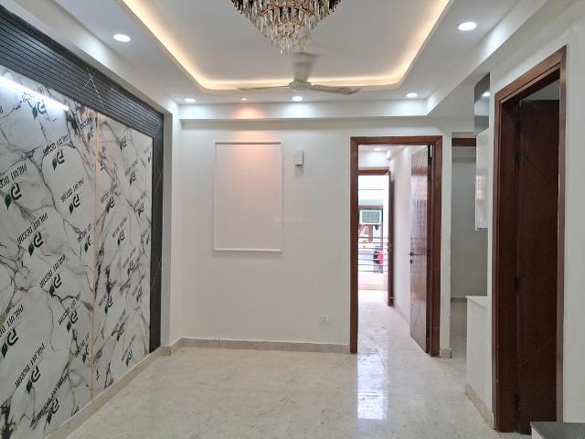 3 BHK Apartment in Sector 73 for resale Noida. The reference number is 20516168