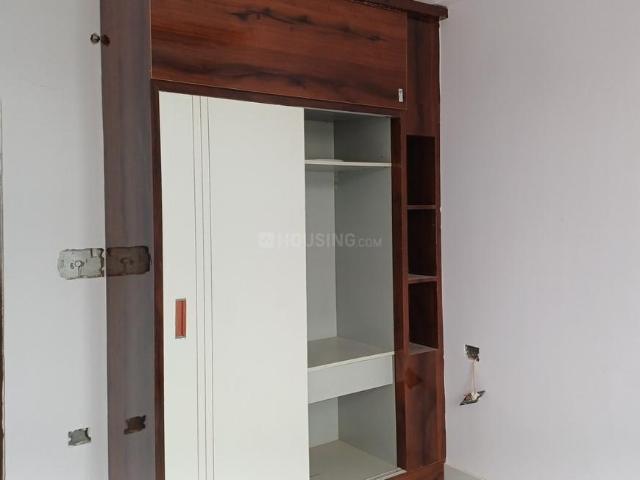 3 BHK Apartment in Sector 73 for resale Noida. The reference number is 20591807