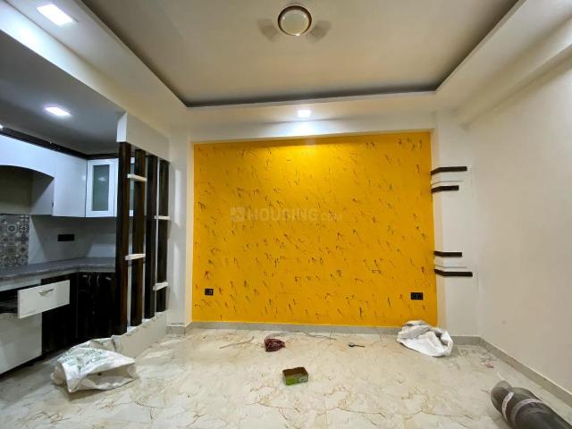 3 BHK Apartment in Sector 73 for resale Noida. The reference number is 20606569