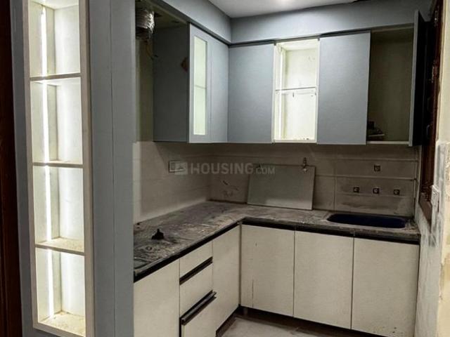 3 BHK Apartment in Sector 73 for resale Noida. The reference number is 20053551