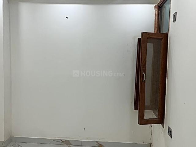 3 BHK Apartment in Sector 73 for resale Noida. The reference number is 20093164