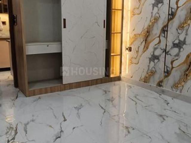 3 BHK Apartment in Sector 73 for resale Noida. The reference number is 20126987