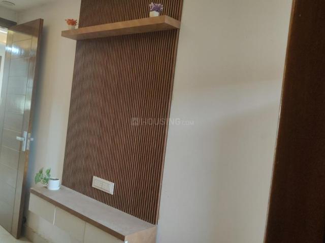 3 BHK Apartment in Sector 73 for resale Noida. The reference number is 20208989