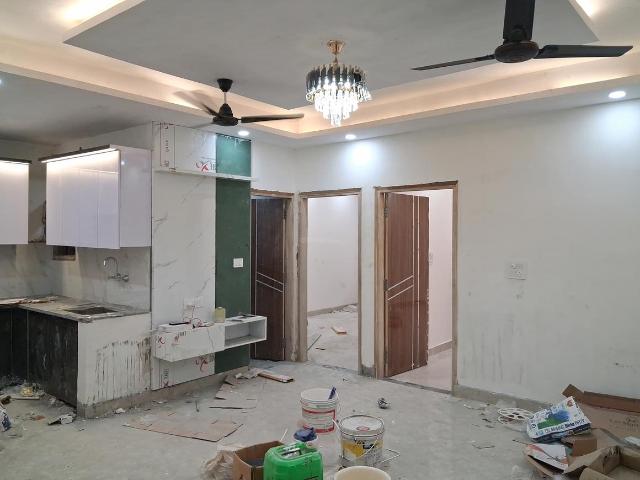 3 BHK Apartment in Sector 73 for resale Noida. The reference number is 20231152
