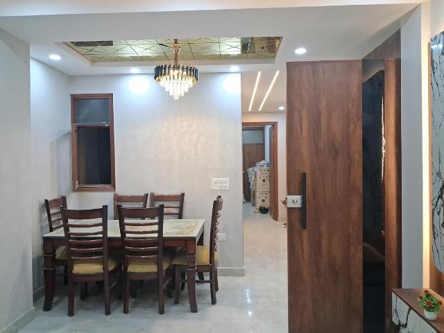 3 BHK Apartment in Sector 73 for resale Noida. The reference number is 20261237