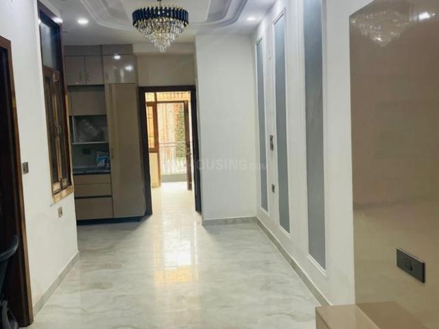 3 BHK Apartment in Sector 73 for resale Noida. The reference number is 20313504