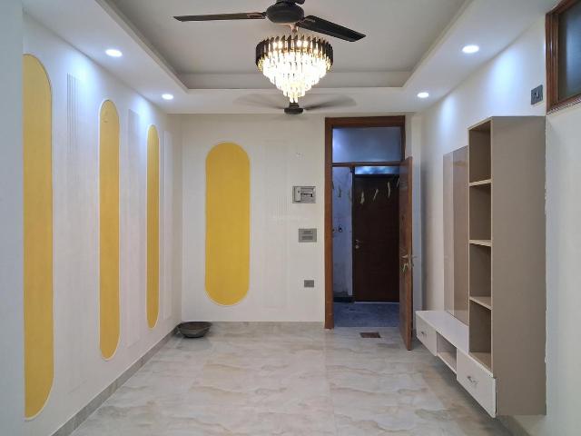 3 BHK Apartment in Sector 73 for resale Noida. The reference number is 20315494