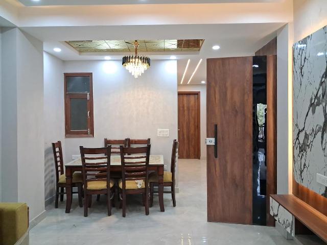 3 BHK Apartment in Sector 73 for resale Noida. The reference number is 20336915