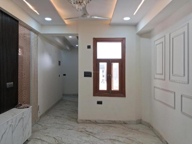 3 BHK Apartment in Sector 73 for resale Noida. The reference number is 20337520