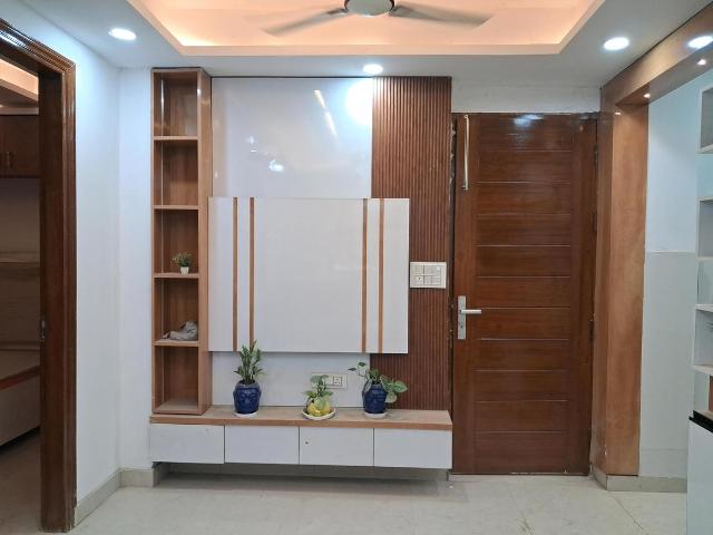 3 BHK Apartment in Sector 73 for resale Noida. The reference number is 20345293