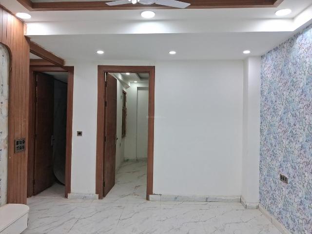 3 BHK Apartment in Sector 73 for resale Noida. The reference number is 20398039