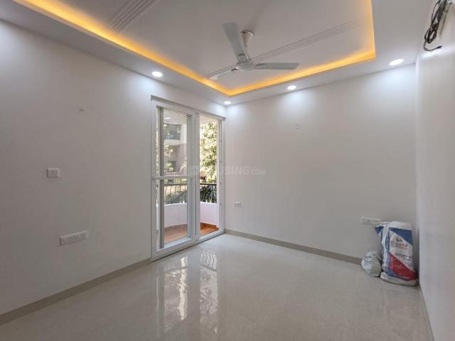 3 BHK Apartment in Sector 7 Dwarka for resale New Delhi. The reference number is 18028973