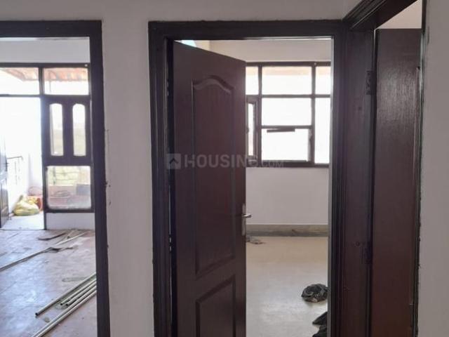 3 BHK Apartment in Sector 7 Dwarka for resale New Delhi. The reference number is 20285044