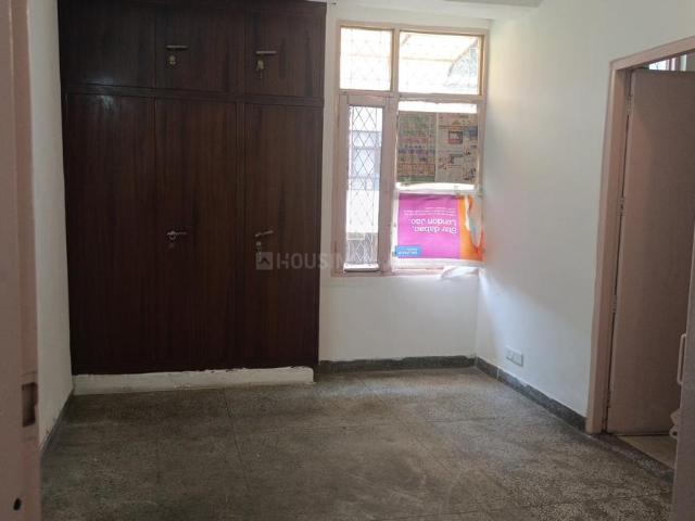 3 BHK Apartment in Sector 7 Dwarka for resale New Delhi. The reference number is 20412843