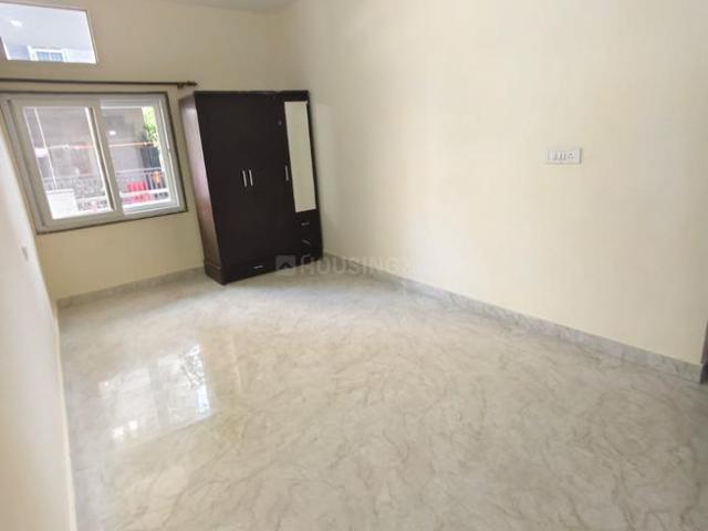 3 BHK Apartment in Sector 7 Dwarka for resale New Delhi. The reference number is 20598490