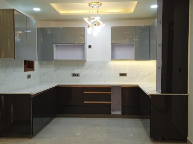 3 BHK Apartment in Sector 7 Dwarka for resale New Delhi. The reference number is 20603424