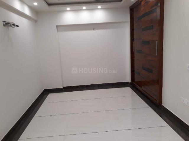 3 BHK Apartment in Sector 7 Dwarka for resale New Delhi. The reference number is 20603592