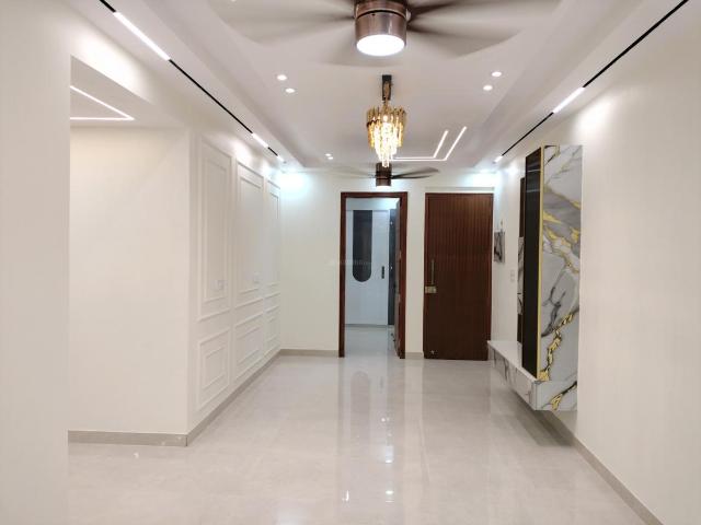 3 BHK Apartment in Sector 7 Dwarka for resale New Delhi. The reference number is 20795730
