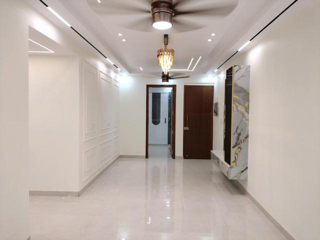 3 BHK Apartment in Sector 7 Dwarka for resale New Delhi. The reference number is 20795805