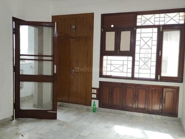3 BHK Apartment in Sector 7 Dwarka for resale New Delhi. The reference number is 20877494