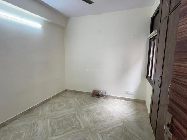 3 BHK Apartment in Sector 7 Dwarka for resale New Delhi. The reference number is 20995204