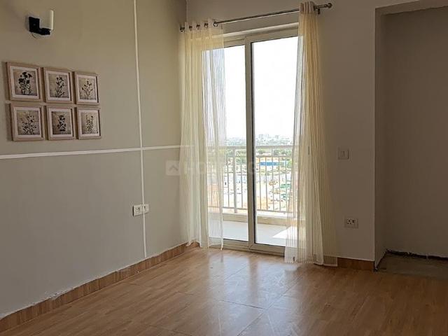 3 BHK Apartment in Sector 84 for resale Gurgaon. The reference number is 19010065