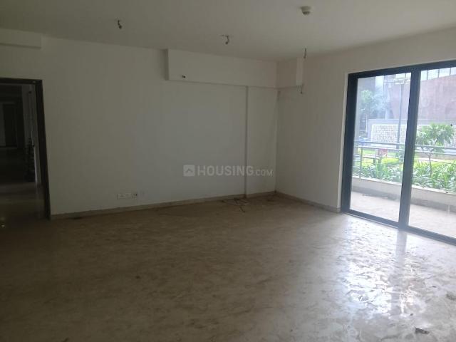 3 BHK Apartment in Sector 88A for resale Gurgaon. The reference number is 18107240