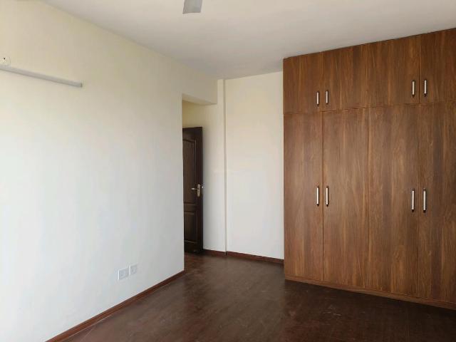 3 BHK Apartment in Sector 89 for resale Gurgaon. The reference number is 19794359