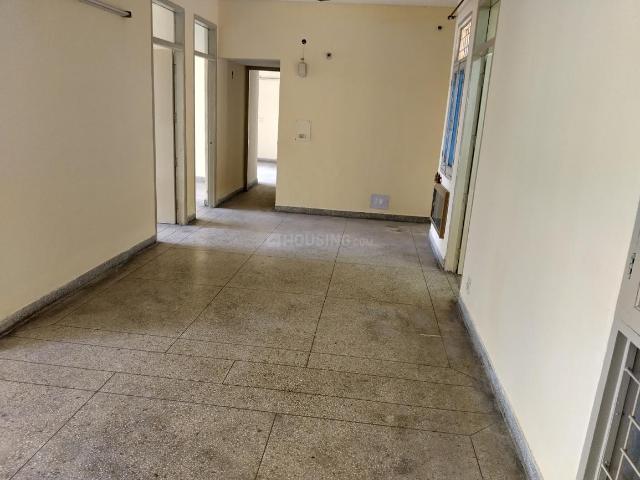 3 BHK Apartment in Sector 82 for resale Noida. The reference number is 20066109
