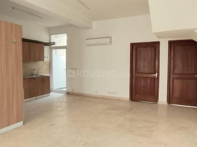 3 BHK Apartment in Sector 82A for resale Gurgaon. The reference number is 18067410