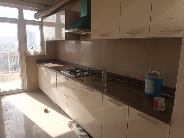 3 BHK Apartment in Sector 83 for rent Gurgaon. The reference number is 16904450