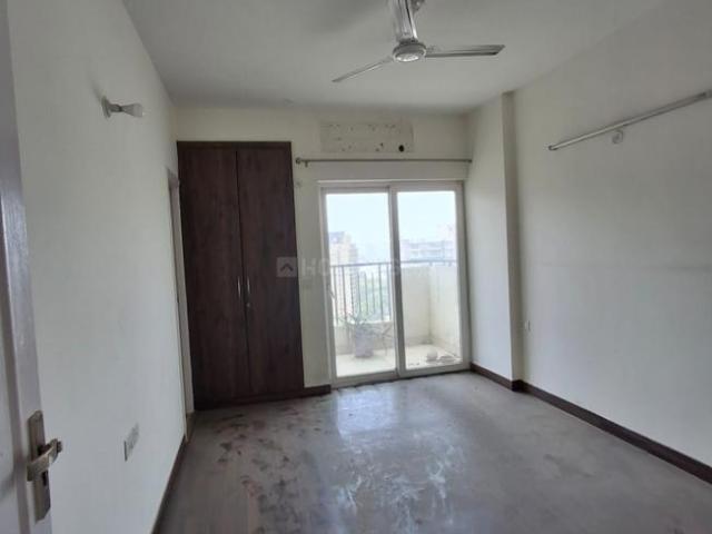 3 BHK Apartment in Sector 83 for resale Gurgaon. The reference number is 20329878