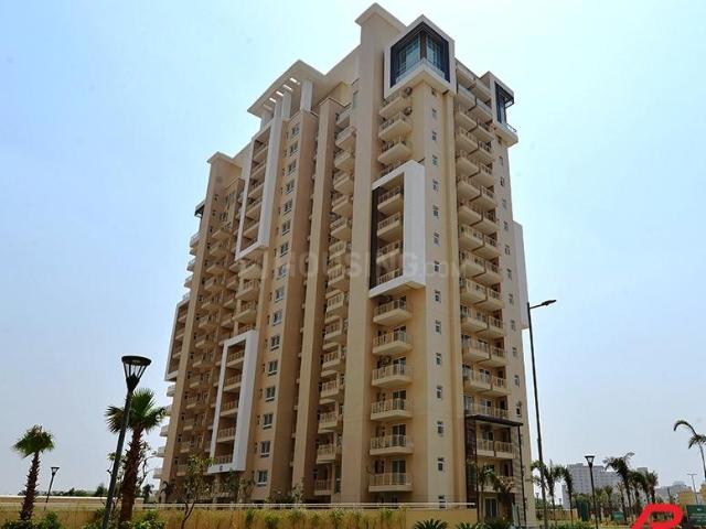 3 BHK Apartment in Sector 83 for resale Gurgaon. The reference number is 20460450