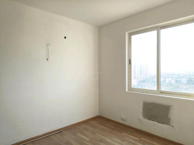 3 BHK Apartment in Sector 83 for resale Gurgaon. The reference number is 20473228
