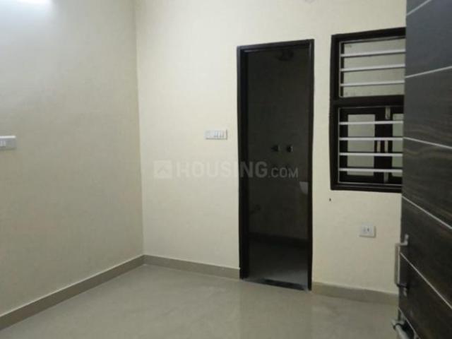 3 BHK Apartment in Sector 8 Dwarka for rent New Delhi. The reference number is 19826331