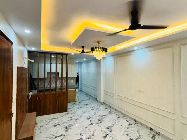 3 BHK Apartment in Sector 8 Dwarka for resale New Delhi. The reference number is 20789450