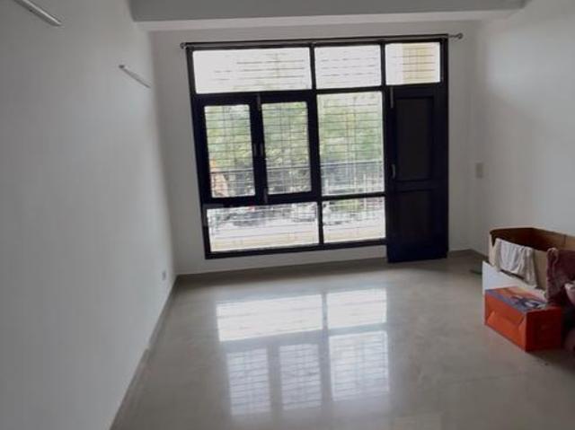 3 BHK Apartment in Sector 99 for rent Noida. The reference number is 20769754